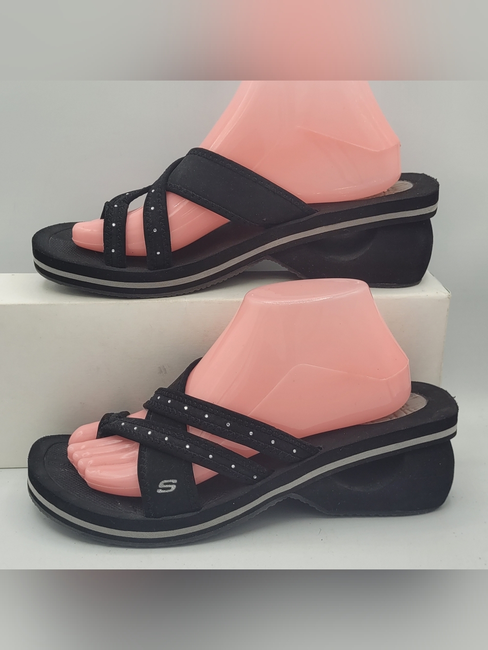 Sketchers Y2k 2.5" Wedge Sandal Size 8.5